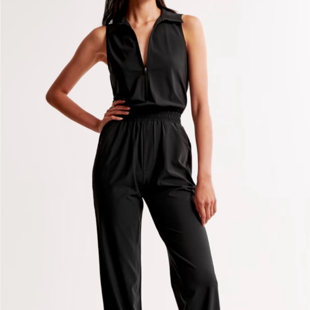 Black Sleeveless Jumpsuit